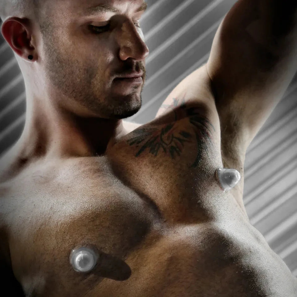 Large silicone nipple sucker in black, single unit. Fort Troff.