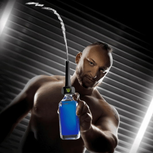 WTR-works squeeze bottle douche nozzle spraying a stream, animated, Fort Troff gay gear at Boyzshop