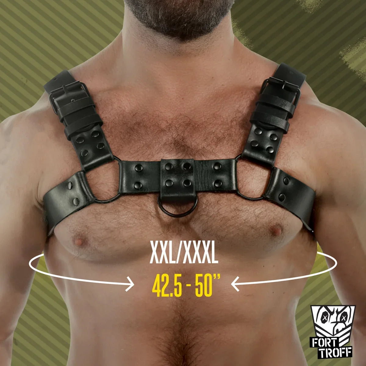 Bulldog chest harness on a broad chest with the XXL/XXXL 42.5 to 50 in fit, Fort Troff gay gear at Boyzshop