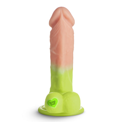 Flesh-toned realistic body of the Reiven dildo