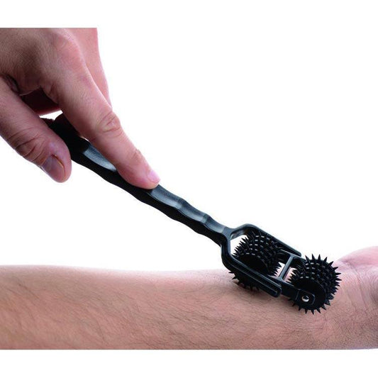 7.5 Inch Curved Dildo with Balls